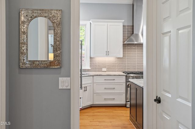 1201 Pinehurst Drive, Chapel Hill, NC 27517