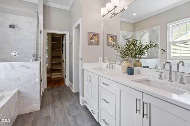 1201 Pinehurst Drive, Chapel Hill, NC 27517