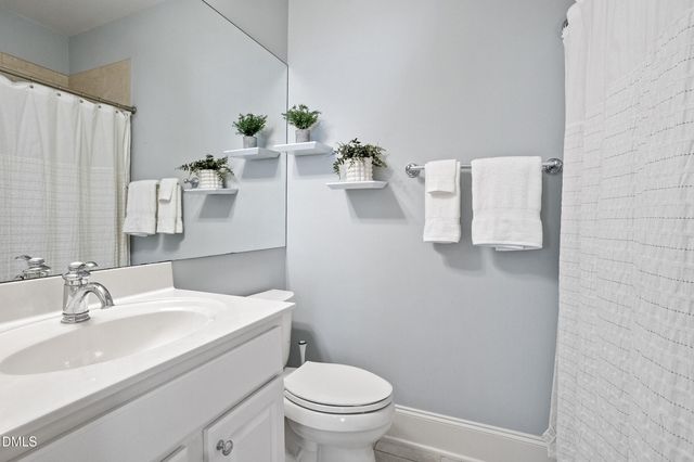 1201 Pinehurst Drive, Chapel Hill, NC 27517