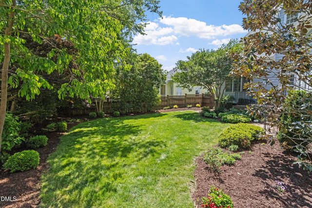 1201 Pinehurst Drive, Chapel Hill, NC 27517