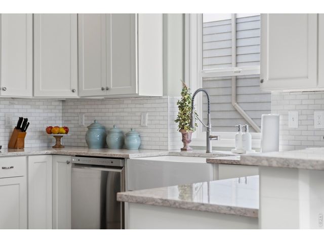 8113 Louden Xing, Windsor, CO 80528