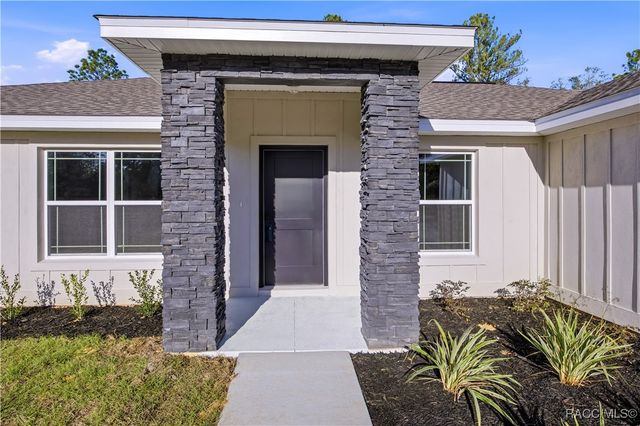 665 E Nemo Drive, Dunnellon, FL 34434