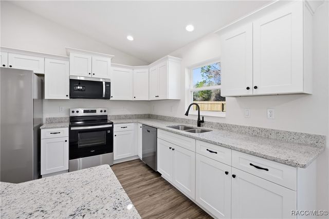 665 E Nemo Drive, Dunnellon, FL 34434