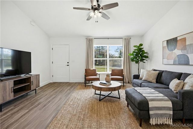 665 E Nemo Drive, Dunnellon, FL 34434