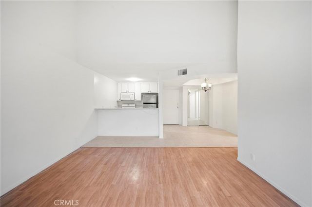 7640 Oso Avenue 316, Winnetka, CA 91306