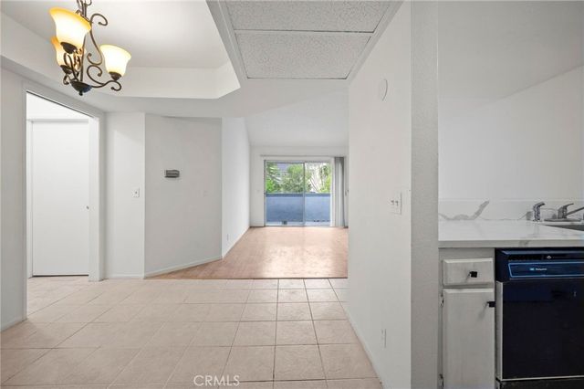 7640 Oso Avenue 316, Winnetka, CA 91306