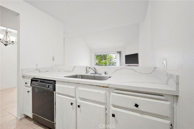7640 Oso Avenue 316, Winnetka, CA 91306