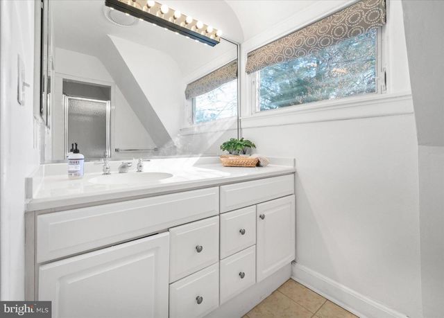 706 NOTTINGHAM RD, Wilmington, DE 19805