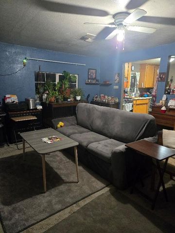 4694 Pacific Ave, Olivehurst, CA 95961