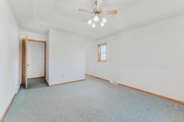 3120 MOCKINGBIRD WAY, Oshkosh, WI 54904