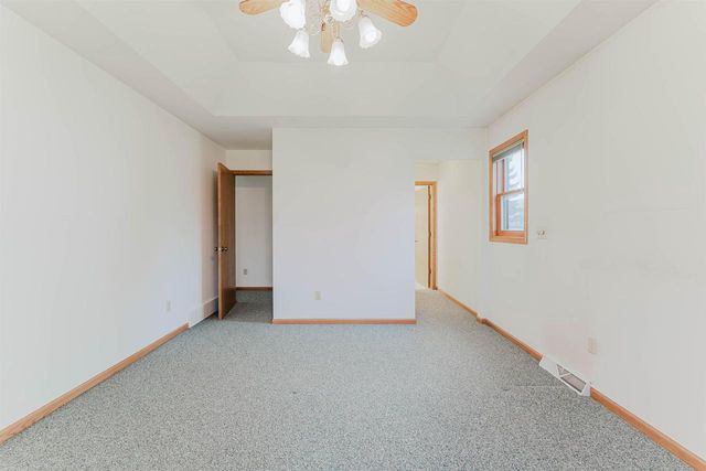 3120 MOCKINGBIRD WAY, Oshkosh, WI 54904