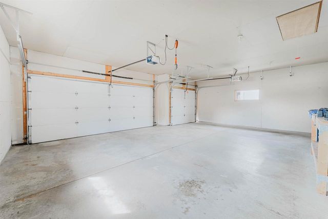 3120 MOCKINGBIRD WAY, Oshkosh, WI 54904