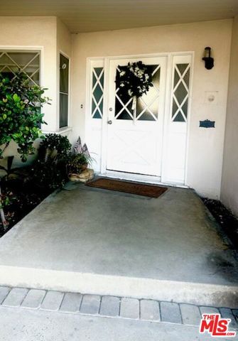 5404 S Corning Avenue, Los Angeles, CA 90056