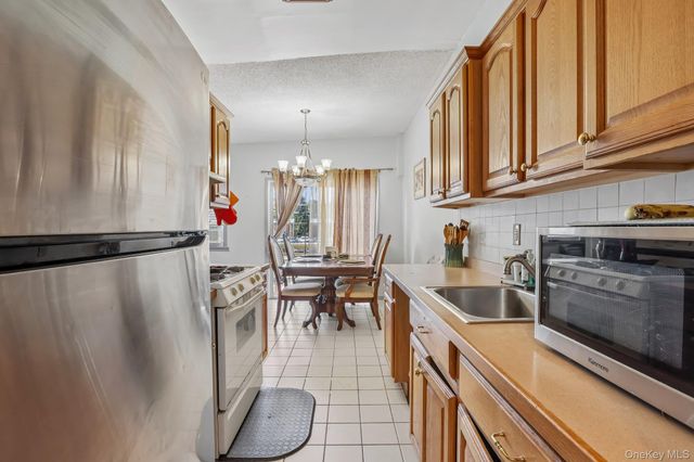 72 Blauvelt Avenue, West Haverstraw, NY 10993