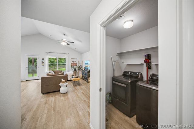 31699 E 64th Street S, Broken Arrow, OK 74014