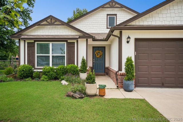 31699 E 64th Street S, Broken Arrow, OK 74014