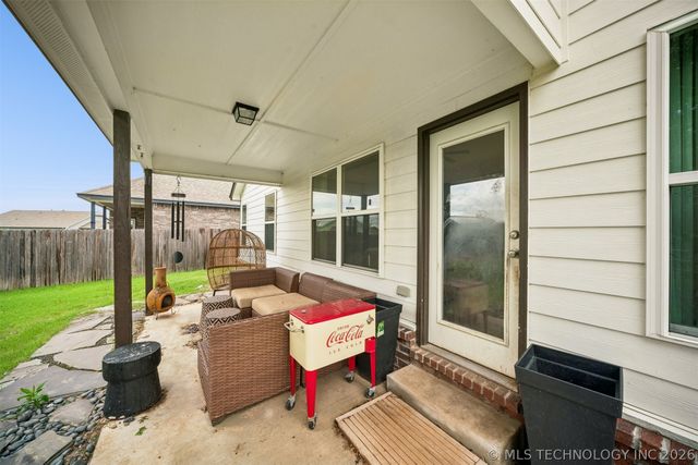 31699 E 64th Street S, Broken Arrow, OK 74014