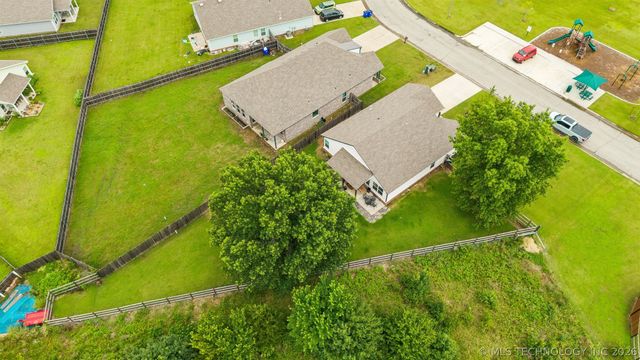 31699 E 64th Street S, Broken Arrow, OK 74014
