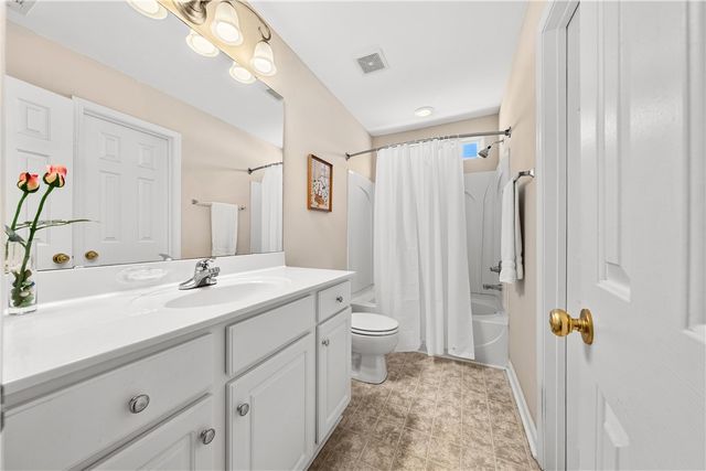 105 Ledgewood Way, Easley, SC 29642
