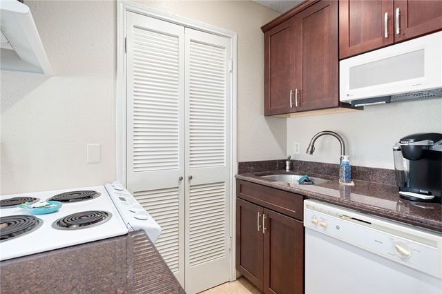 14721 Whitecap Blvd 332, Corpus Christi, TX 78418