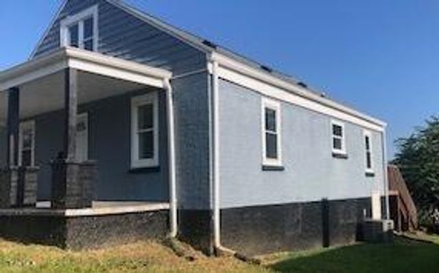 1227 Shelby Street, Bristol, TN 37620