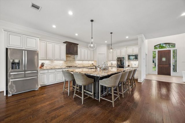 5622 Braesvalley Drive, Houston, TX 77096