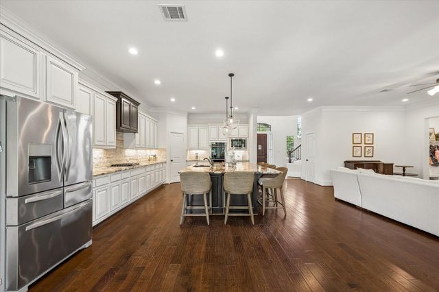 5622 Braesvalley Drive, Houston, TX 77096