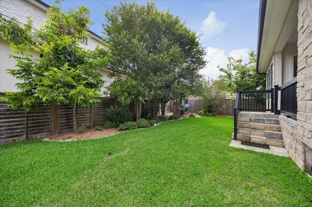 5622 Braesvalley Drive, Houston, TX 77096