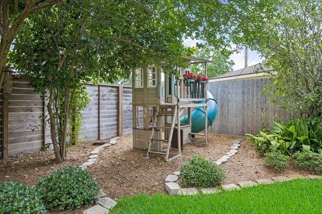 5622 Braesvalley Drive, Houston, TX 77096