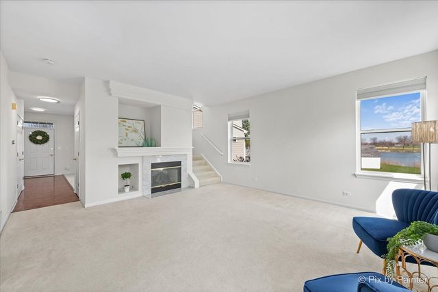 2410 Lindsay Court, West Chicago, IL 60185