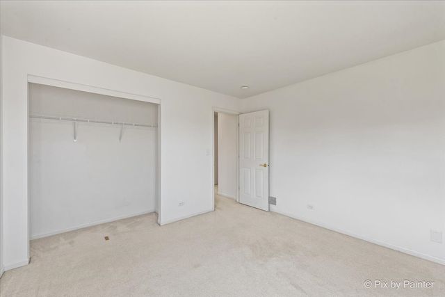 2410 Lindsay Court, West Chicago, IL 60185