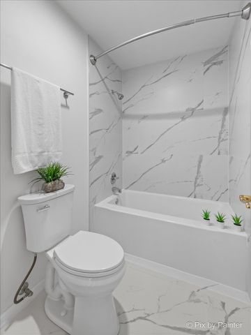 2410 Lindsay Court, West Chicago, IL 60185