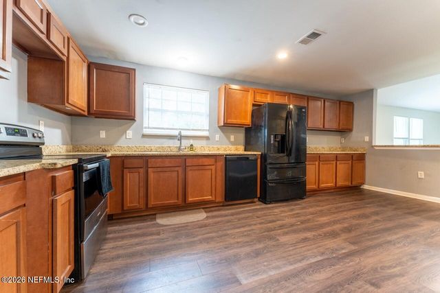 2604 HYDE PARK Road, Jacksonville, FL 32210