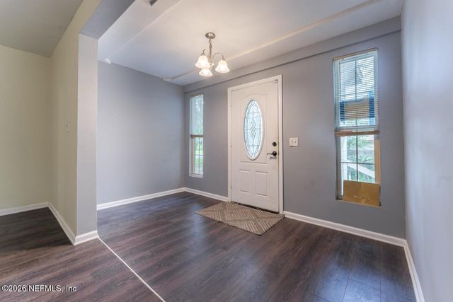 2604 HYDE PARK Road, Jacksonville, FL 32210