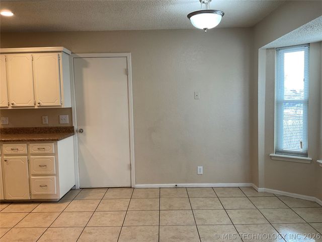 908 W Nashville Street, Broken Arrow, OK 74012