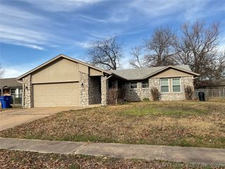 908 W Nashville Street, Broken Arrow, OK 74012