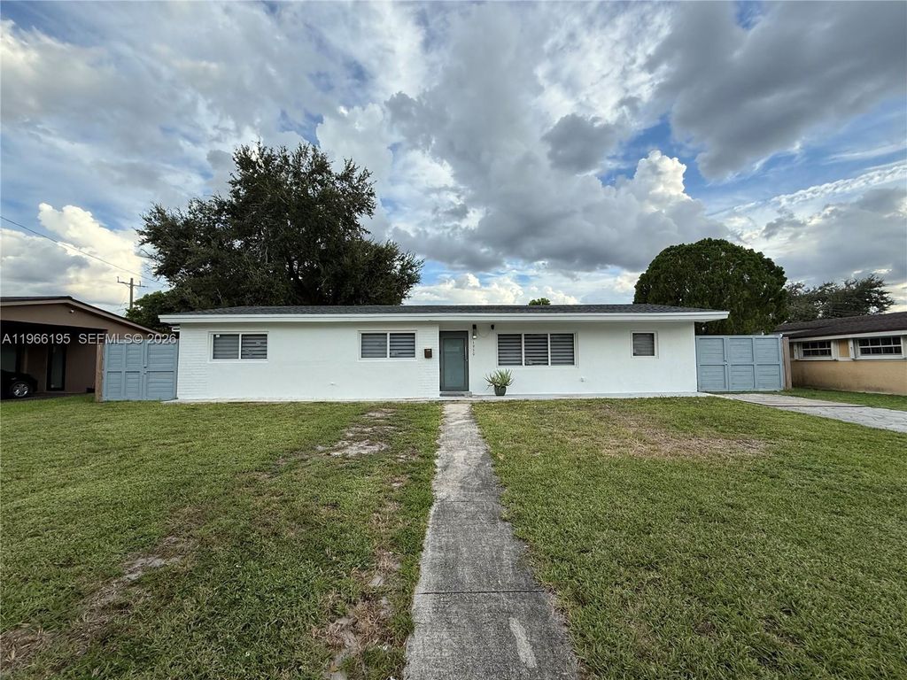 1950 NW 190th Ter, Miami Gardens, FL 33056