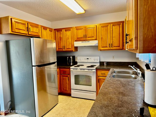 146 TYLER Avenue, Interlachen, FL 32148