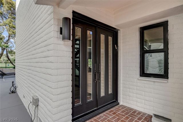 828 Vegas Valley Drive, Las Vegas, NV 89109