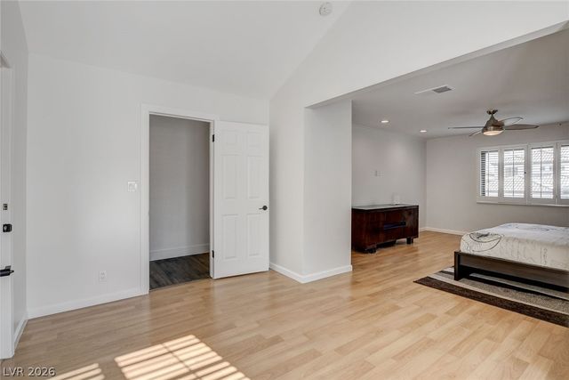 828 Vegas Valley Drive, Las Vegas, NV 89109