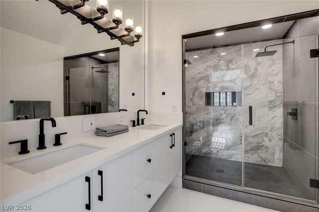 828 Vegas Valley Drive, Las Vegas, NV 89109