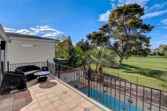 828 Vegas Valley Drive, Las Vegas, NV 89109