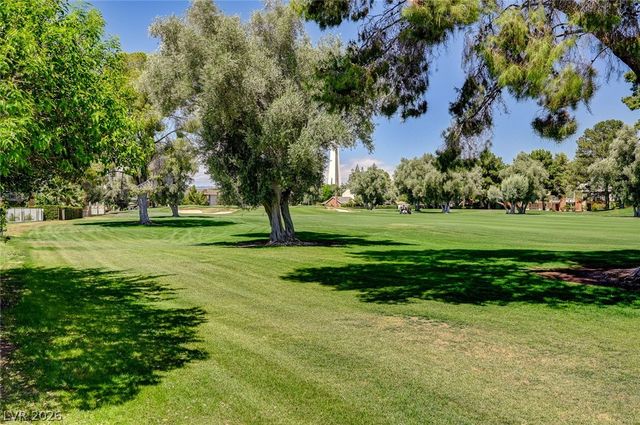 828 Vegas Valley Drive, Las Vegas, NV 89109