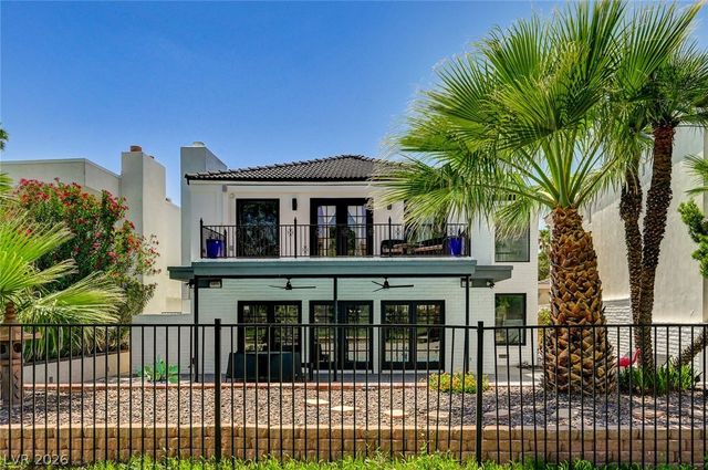 828 Vegas Valley Drive, Las Vegas, NV 89109