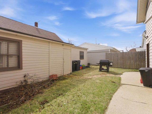 2201 Washington STREET, Manitowoc, WI 54220