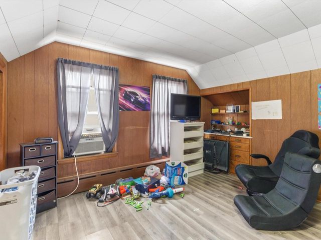2201 Washington STREET, Manitowoc, WI 54220
