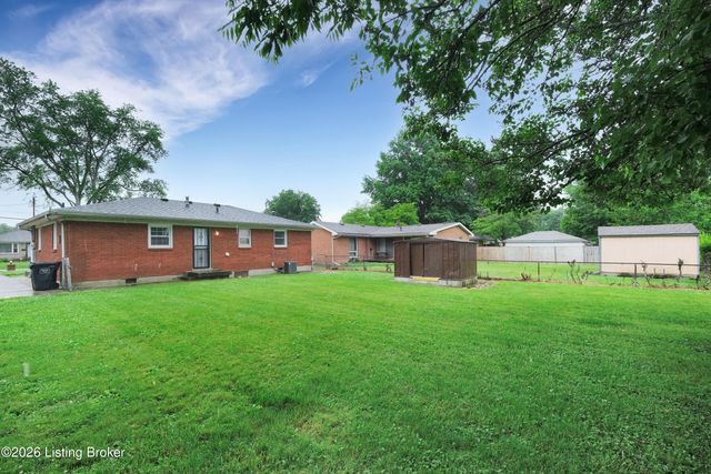 2319 Ecton Ln, Louisville, KY 40216