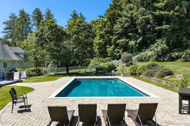 218 McLain Street, Bedford Corners, NY 10549