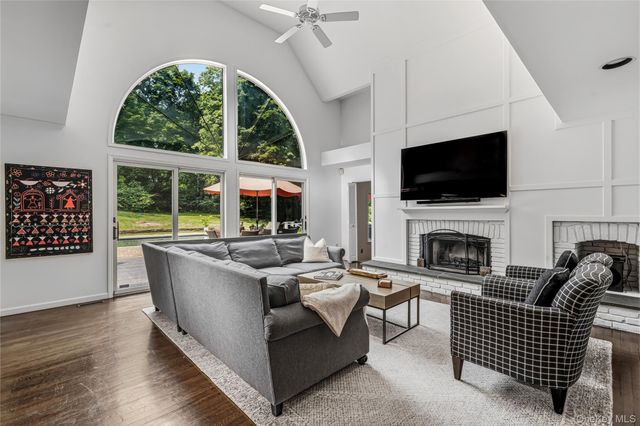 218 McLain Street, Bedford Corners, NY 10549
