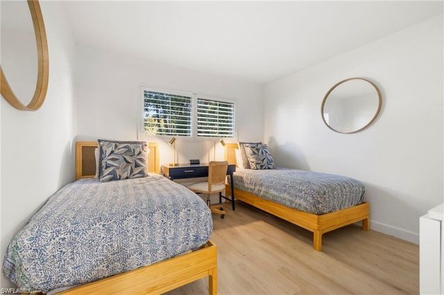 503 Broad AVE S 503, Naples, FL 34102